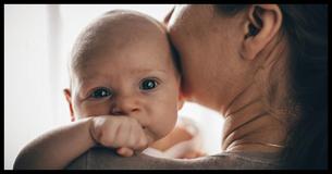 You Can Volunteer To Cuddle Drug-Addicted Babies To Help Them Recover You Can Volunteer To Cuddle Drug-Addicted Babies To Help Them Recover