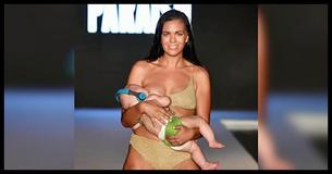 Ein stillendes Model läuft über den Laufsteg für Sports Illustrated Ein stillendes Model läuft über den Laufsteg für Sports Illustrated