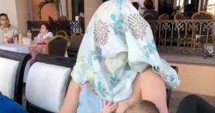 This Mom Was Told To Cover Up While Breastfeeding Her Daughter, And She Reacted In The Most Hilarious Way This Mom Was Told To Cover Up While Breastfeeding Her Daughter, And She Reacted In The Most Hilarious Way