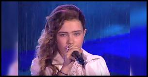 Dieses Mädchen beschloss, einen der schwierigsten Songs der Welt zu singen. Nach nur ein paar Noten springen die Juroren von ihren Plätzen Dieses Mädchen beschloss, einen der schwierigsten Songs der Welt zu singen. Nach nur ein paar Noten springen die Juroren von ihren Plätzen
