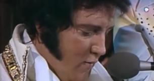 Cette performance d'Elvis chantant Cette performance d'Elvis chantant