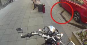 Biker Vigilante 'Returns' Litter He Sees Drivers Throwing Out Window Biker Vigilante 'Returns' Litter He Sees Drivers Throwing Out Window