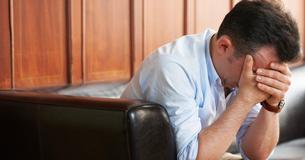 Father Grieves Over His 14-Year-Old Son Who Committed Suicide Because Of Bullies Father Grieves Over His 14-Year-Old Son Who Committed Suicide Because Of Bullies