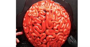 This Spooky Brain Cake Will Make This Year's Halloween A Memorable One This Spooky Brain Cake Will Make This Year's Halloween A Memorable One