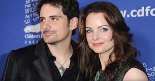 Brad Paisley And His Wife Serve Local Community By Opening Free Grocery Store Brad Paisley And His Wife Serve Local Community By Opening Free Grocery Store