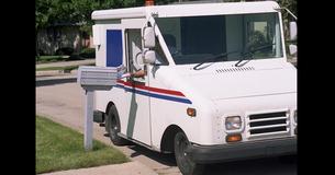 Man Spots Mailman Doing Something Outside Truck At Neighbor's He Refuses To Ignore Man Spots Mailman Doing Something Outside Truck At Neighbor's He Refuses To Ignore