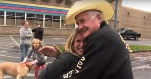 Mother Who Lost Everything In California Wildfires Is Gifted A RV From Total Stranger Mother Who Lost Everything In California Wildfires Is Gifted A RV From Total Stranger