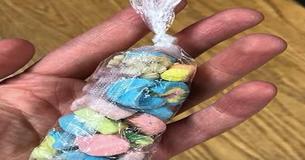 Student With ‘Nothing To Give’ Surprises Teacher With Cereal Marshmallows As Holiday Gift Student With ‘Nothing To Give’ Surprises Teacher With Cereal Marshmallows As Holiday Gift