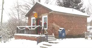 After 170-Year-Old Post Office Shuts Down, Man Converts It Into Unique Bed & Breakfast After 170-Year-Old Post Office Shuts Down, Man Converts It Into Unique Bed & Breakfast