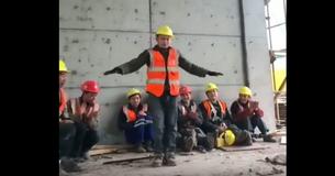 Construction Worker Jumps Up From Break Unleashing Moves That Make Everyone's Eyes Pop Construction Worker Jumps Up From Break Unleashing Moves That Make Everyone's Eyes Pop