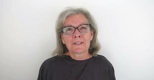 Lady With Grey Hair Looks Gorgeous After Makeover Lady With Grey Hair Looks Gorgeous After Makeover