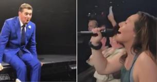 Young Woman Impresses Michael Bublé After He Gives Her Mic and She Starts Singing Young Woman Impresses Michael Bublé After He Gives Her Mic and She Starts Singing