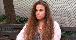Librarian Who Hasn't Changed Her Look In 8 Yrs Can't Recognize Herself After Extreme Makeover Librarian Who Hasn't Changed Her Look In 8 Yrs Can't Recognize Herself After Extreme Makeover