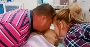 Doctors Say Baby Girl Won't Make It, Severely Underestimate Power Of Parents' Goodbye Kiss Doctors Say Baby Girl Won't Make It, Severely Underestimate Power Of Parents' Goodbye Kiss