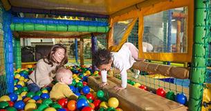 New York Officials Ban Unvaccinated Children From All Public Areas – Parents Will Be Arrested Or Fined $500 New York Officials Ban Unvaccinated Children From All Public Areas – Parents Will Be Arrested Or Fined $500