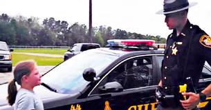 Officer Buys Lemonade From Girl’s Stand And Shows Up The Next Day, Too - But Not To Buy More Officer Buys Lemonade From Girl’s Stand And Shows Up The Next Day, Too - But Not To Buy More
