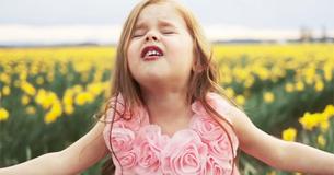 This Angelic 4-Year-Old Will Bring You To Life With Her Heavenly Easter Hymn This Angelic 4-Year-Old Will Bring You To Life With Her Heavenly Easter Hymn