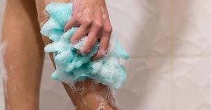 The Internet Is Conflicted About Whether Or Not You Should Wash Your Legs In The Shower The Internet Is Conflicted About Whether Or Not You Should Wash Your Legs In The Shower