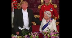 Trump coloca su mano en la espalda de la reina Elizabeth en banquete real y aviva un fuerte debate sobre el protocolo de la realeza Trump coloca su mano en la espalda de la reina Elizabeth en banquete real y aviva un fuerte debate sobre el protocolo de la realeza