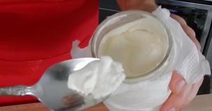 Ya no tendrás que ir a la tienda para probar un helado fresco y delicioso. ¡Haz tu helado en casa Ya no tendrás que ir a la tienda para probar un helado fresco y delicioso. ¡Haz tu helado en casa