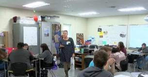 High School Has An “Adulting Day” For Students That Teaches Them How To Pay Bills, Change Tires, Cook High School Has An “Adulting Day” For Students That Teaches Them How To Pay Bills, Change Tires, Cook