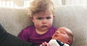 Toddler’s Reaction To Meeting Baby Brother For The First Time Has Us All Cracking Up Toddler’s Reaction To Meeting Baby Brother For The First Time Has Us All Cracking Up