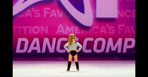 5-Year-Old Girl Performs Spunky Dance Moves To “Maniac” As Crowd Cheers 5-Year-Old Girl Performs Spunky Dance Moves To “Maniac” As Crowd Cheers