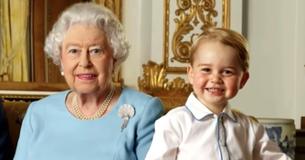 ‘Doting’ Queen Leaves Little Presents On Prince George’s Bed Every Time He Sleeps Over ‘Doting’ Queen Leaves Little Presents On Prince George’s Bed Every Time He Sleeps Over