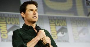 Tom Cruise Showcases First 'Top Gun: Maverick' Trailer At Comic-Con 2019 Tom Cruise Showcases First 'Top Gun: Maverick' Trailer At Comic-Con 2019