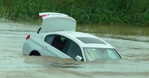 Spoiled Son Pushes New BMW Into River Because He Was Expecting A Jaguar Spoiled Son Pushes New BMW Into River Because He Was Expecting A Jaguar