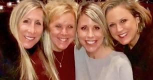 50 Years Later DNA Test Reveals Friends Who All Look Like Each Other Are Actually Half Sisters 50 Years Later DNA Test Reveals Friends Who All Look Like Each Other Are Actually Half Sisters