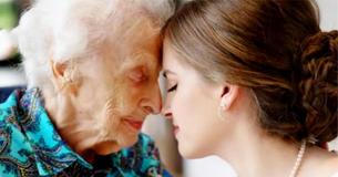 Bride Makes Her Nana's Last Wish Come True, Flies To Grandma In Hospice In Wedding Gown For Secret Shoot Bride Makes Her Nana's Last Wish Come True, Flies To Grandma In Hospice In Wedding Gown For Secret Shoot