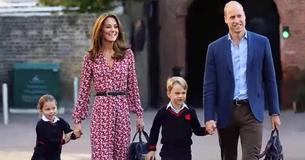 Príncipe William e Duquesa Kate levam os filhos Charlotte e George no primeiro dia de volta às aulas e primeiro dia da Princesinha na nova escola Príncipe William e Duquesa Kate levam os filhos Charlotte e George no primeiro dia de volta às aulas e primeiro dia da Princesinha na nova escola