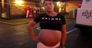 Pregnant Woman Denied Service When Steakhouse Sees Her Belly Pregnant Woman Denied Service When Steakhouse Sees Her Belly