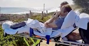 Paramédicos concedem a esse pai de quatro filhos um desejo final antes dele ir para a casa viver seus últimos dias Paramédicos concedem a esse pai de quatro filhos um desejo final antes dele ir para a casa viver seus últimos dias