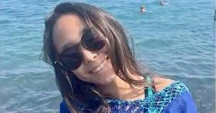 Adolescente morre depois que o celular explodiu enquanto ela escutava música deitada na cama Adolescente morre depois que o celular explodiu enquanto ela escutava música deitada na cama