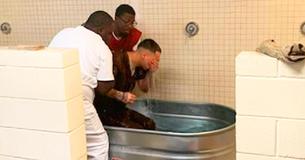 18 Inmates Get Baptized In South Carolina Prison After Turning To Faith 18 Inmates Get Baptized In South Carolina Prison After Turning To Faith