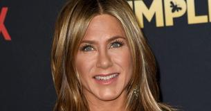 Jennifer Aniston Maintains Flawless Skin By Relying On Basic Beauty Care Routine Making 50 Look Like The New 30 Jennifer Aniston Maintains Flawless Skin By Relying On Basic Beauty Care Routine Making 50 Look Like The New 30