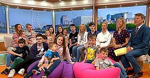 Madre dice que su hijo número 21 será el último, un año después, a sus 44 años de edad, está embarazada de su próximo hijo Madre dice que su hijo número 21 será el último, un año después, a sus 44 años de edad, está embarazada de su próximo hijo