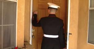 Marine Son Shows Up Unannounced At Mother’s Home For Christmas Marine Son Shows Up Unannounced At Mother’s Home For Christmas