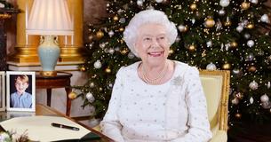 Royal Family Shares Festive Time-Lapse Video of Christmas Tree Decorating At Buckingham Palace Royal Family Shares Festive Time-Lapse Video of Christmas Tree Decorating At Buckingham Palace