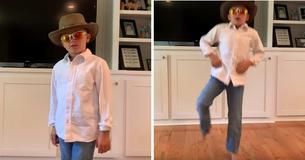 One Boy Takes On Git-Up Challenge And Shows Off His Dance Moves One Boy Takes On Git-Up Challenge And Shows Off His Dance Moves