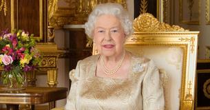 A Rainha está oferecendo o trabalho da vida no Palácio de Buckingham A Rainha está oferecendo o trabalho da vida no Palácio de Buckingham