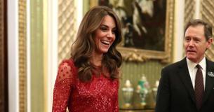 Kate Middleton se viste con el mejor vestido de cóctel de invierno en evento del Palacio de Buckingham Kate Middleton se viste con el mejor vestido de cóctel de invierno en evento del Palacio de Buckingham