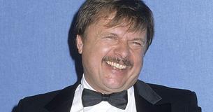 John Karlen Of 'Cagney & Lacey' And 'Dark Shadows' Has Died At Age 86 John Karlen Of 'Cagney & Lacey' And 'Dark Shadows' Has Died At Age 86