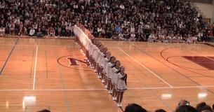 Cheerleaders Turn Into 'Human Kaleidasopes' With Illusion Performance Cheerleaders Turn Into 'Human Kaleidasopes' With Illusion Performance