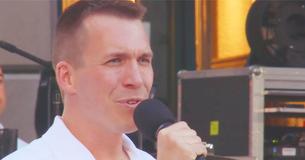 U.S. Navy Band Sings Mashup Of U.S. Navy Band Sings Mashup Of