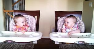 Twin Girls Begin Shimmying Withn Seconds Of Dad's Guitar Playing Twin Girls Begin Shimmying Withn Seconds Of Dad's Guitar Playing