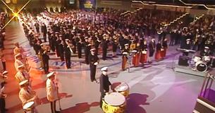 Una gran orquesta toca una poderosa versión de Una gran orquesta toca una poderosa versión de