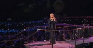 Barbra Streisand y Susan Boyle hechizaron a la audiencia con un maravilloso dueto Barbra Streisand y Susan Boyle hechizaron a la audiencia con un maravilloso dueto